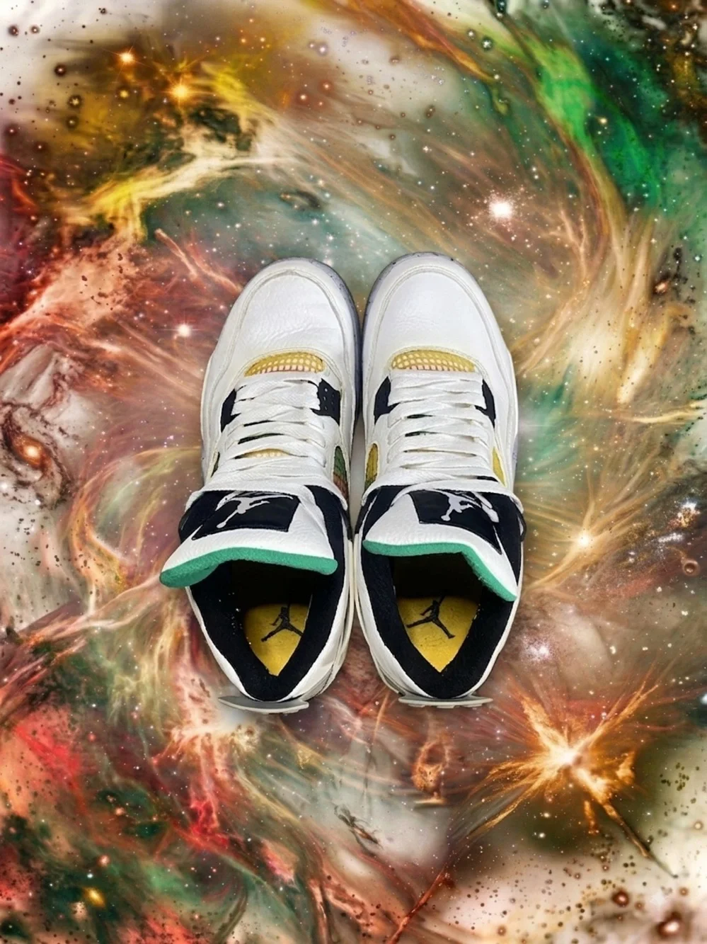 Nike Air Jordan 4 Retro Rasta Women’s Size 11 / Men’s 9.5
